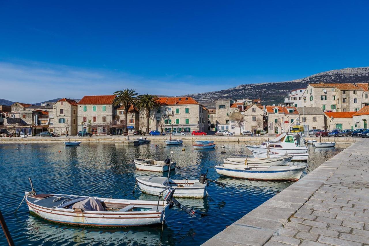 Seafront Apartments Karlo Kastela Exterior photo